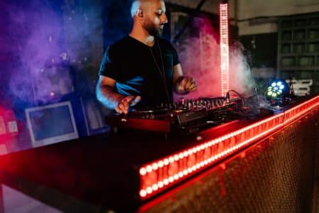 homme lumieres musique dj mariage